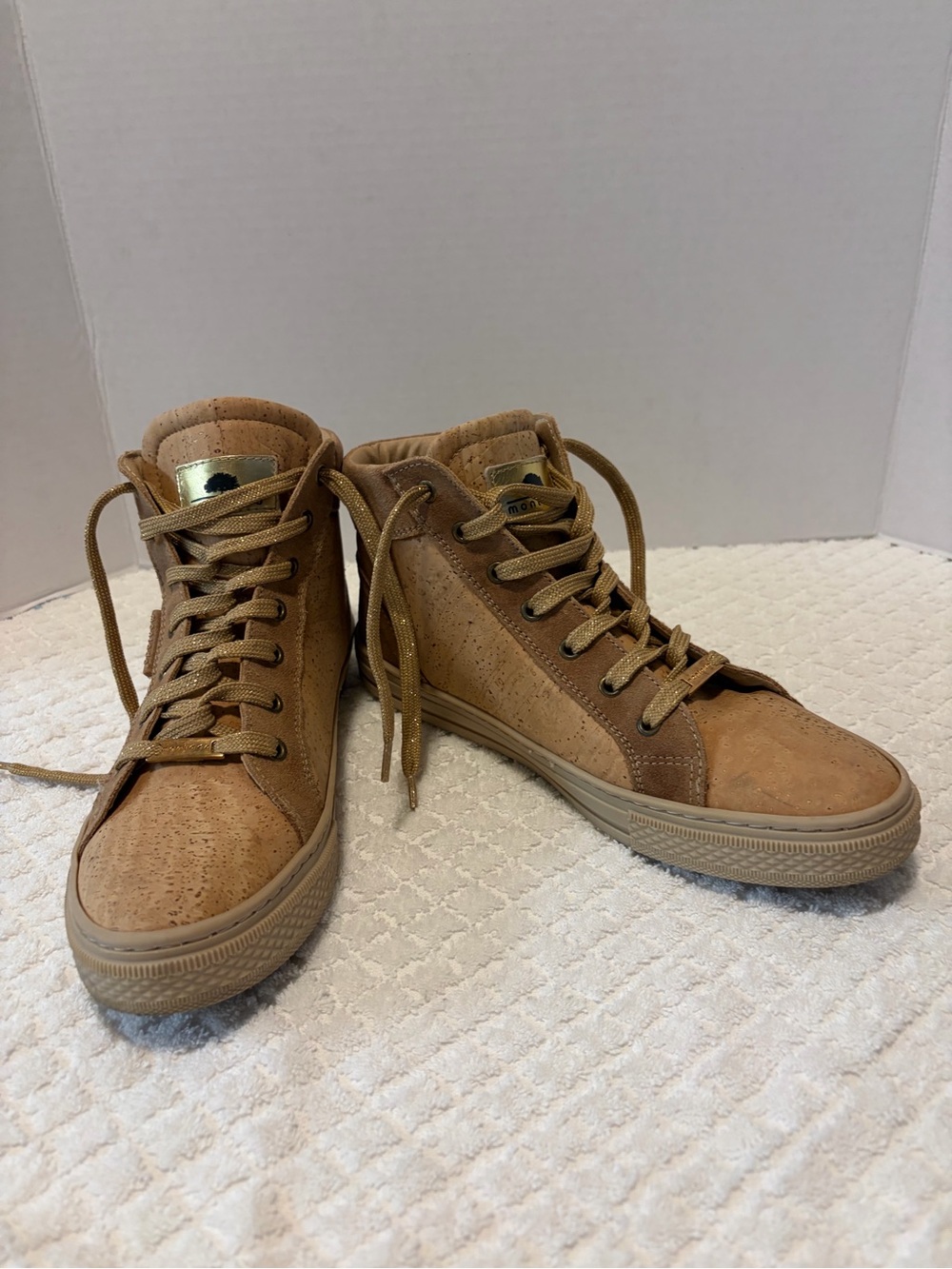 Montano High-Top Cork Taylor Trainers. Unique & Eco-Friendly, size 40